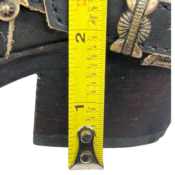 Corral Black Leather Distressed Buckle Studded Ankle Boot Size US 8.5 - Picture 12 of 12